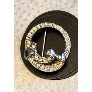 Vintage Silver Tone Clear Rhinestone Wreath Brooch Pin - 1960's Era Regency